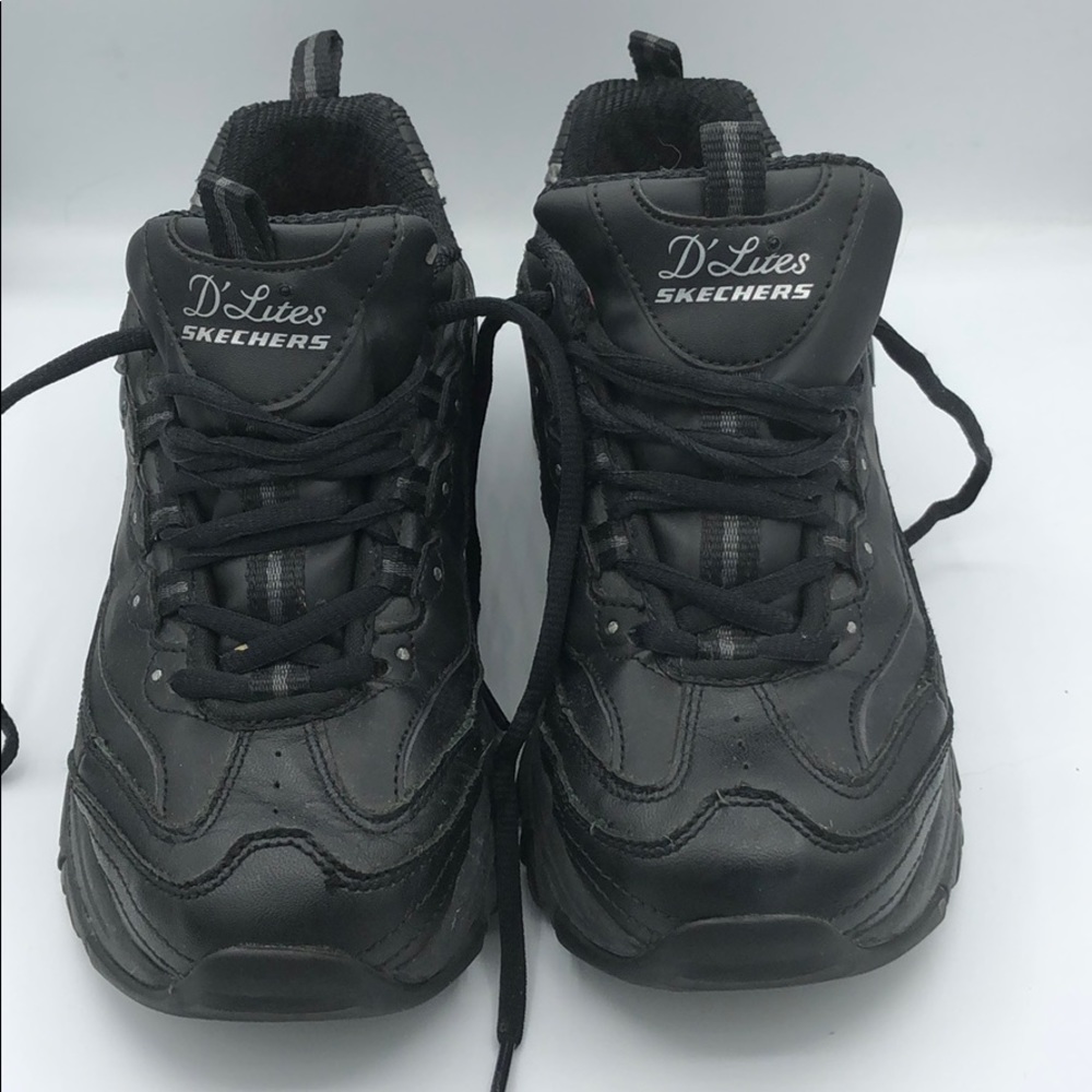 WOMENS SKECHERS D’LITES SIZE 7
